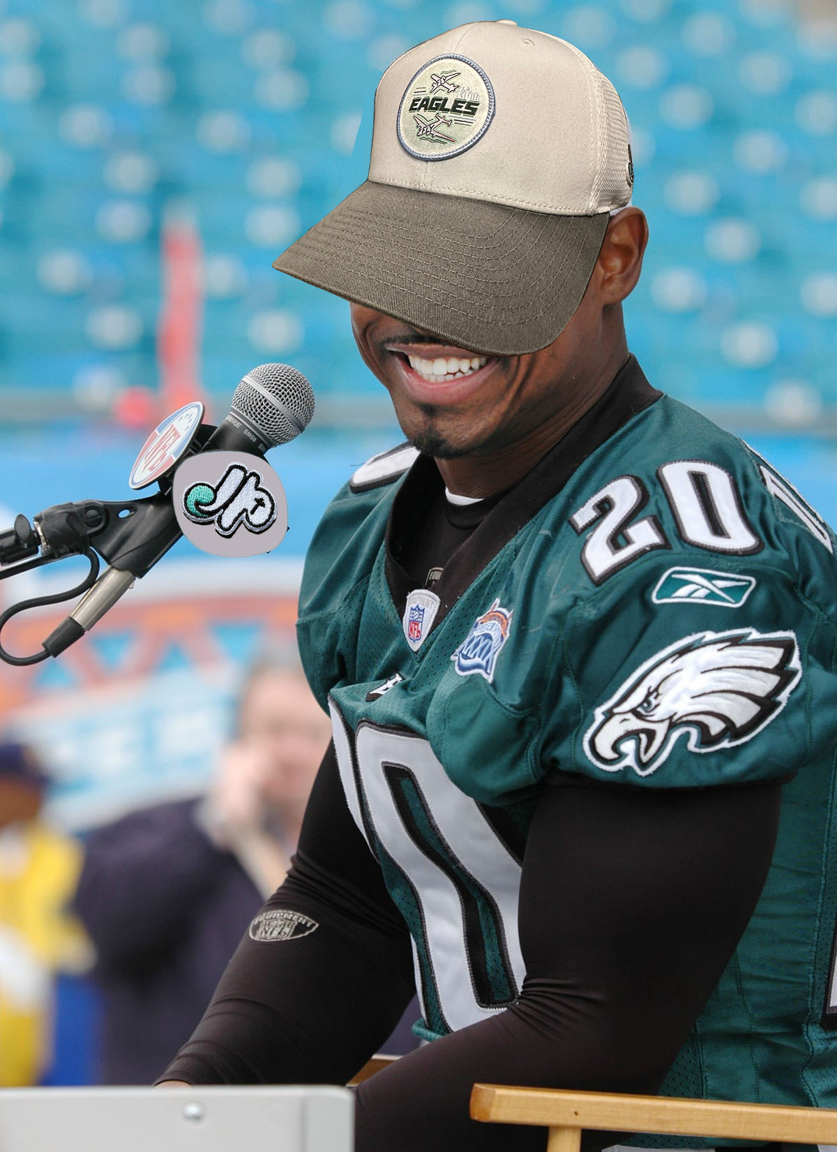 Fly Eagles Fly Snapback / Bone Black